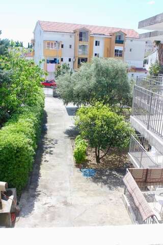 Гостевой дом Nir Apartments Budva Будва Двухместный номер с 2 отдельными кроватями и балконом-6